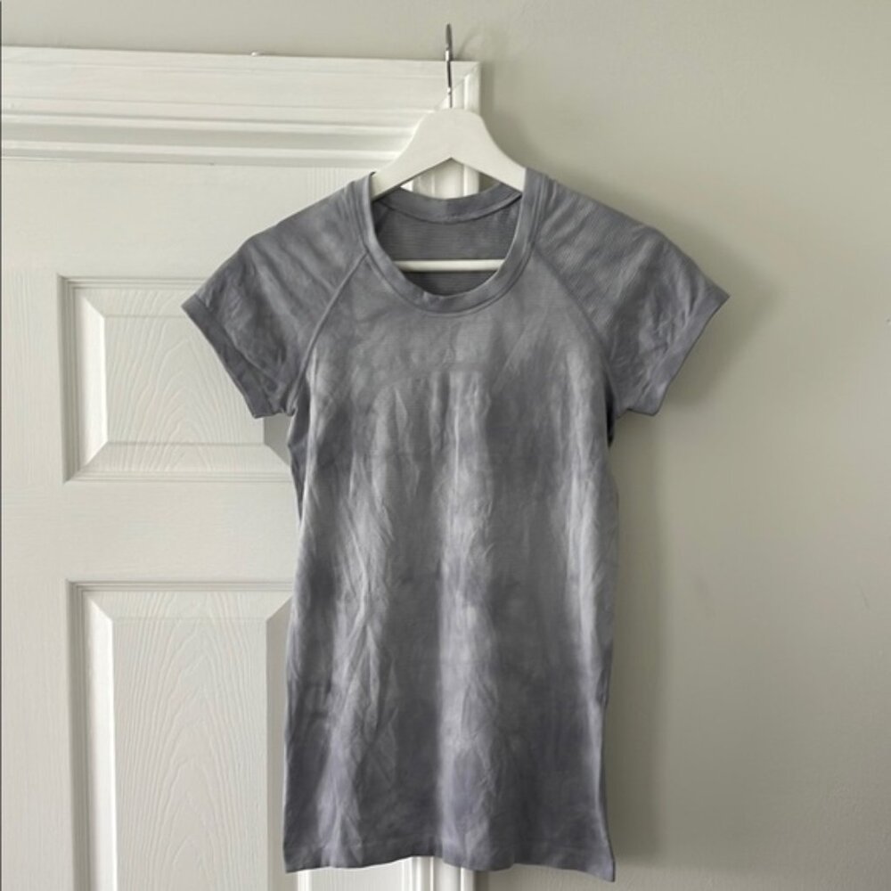Lululemon 6 Short Sleeve Swiftly Tech T-Shirt